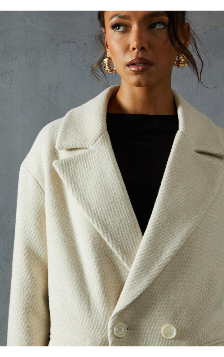 Вовна виглядає текстуроване пальто