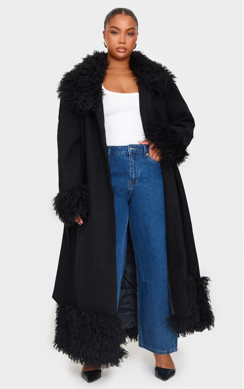 Плюс чорне пальто з контрастною вовняною обробкою зі штучного хутра Плюс чорне пальто з контрастною вовняною обробкою зі штучного хутра