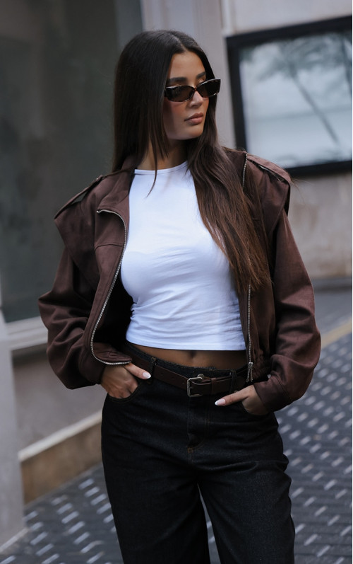 Коричневий бомбер із штучної замші