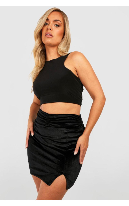 Плюс оксамитова міні-спідниця з рюшами спереду