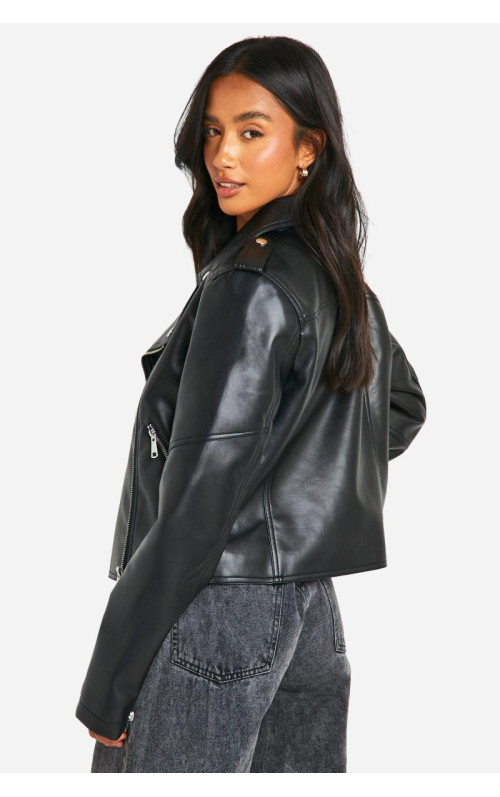 Маленька байкерська куртка зі штучної шкіри з поясом