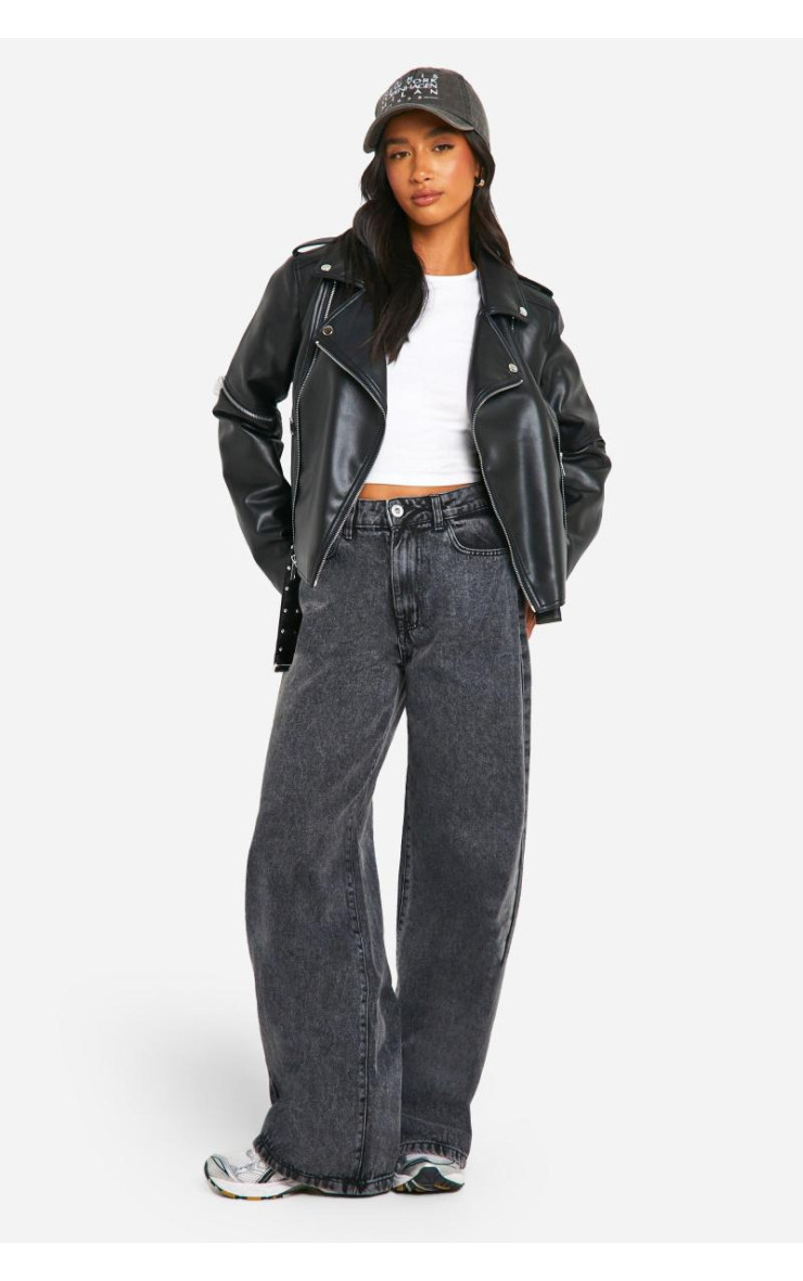 Маленька байкерська куртка зі штучної шкіри з поясом