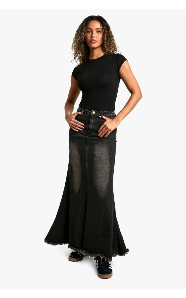 Джинсова максі-спідниця з необробленим подолом «риб’ячий хвіст».