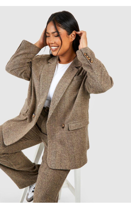 Плюс великий піджак з ялинкою