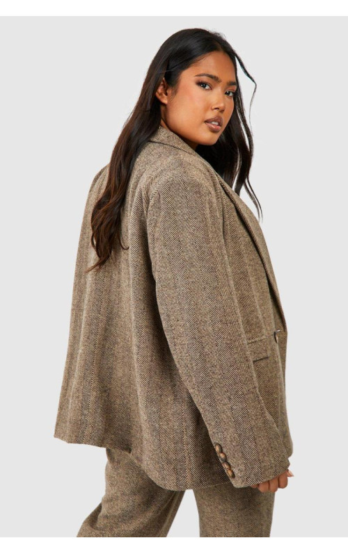 Плюс великий піджак з ялинкою