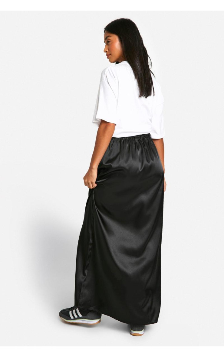 Маленька атласна максі-спідниця на талії