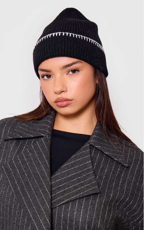 Чорна шапочка-біні з ребрами Чорна шапочка-біні з ребрами