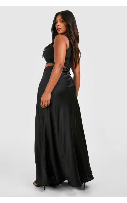 Плюс атласна максі-спідниця на шнурках