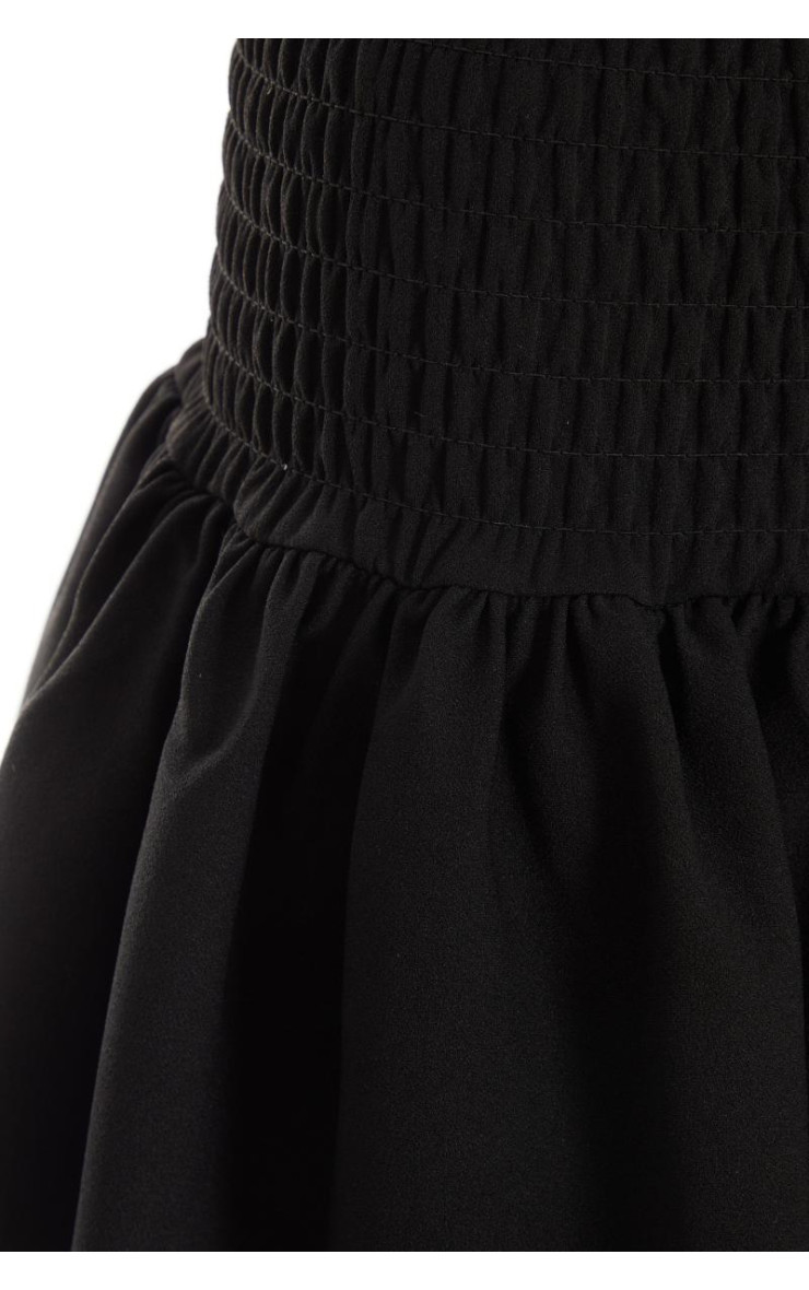 Чорна міні -спідниця
