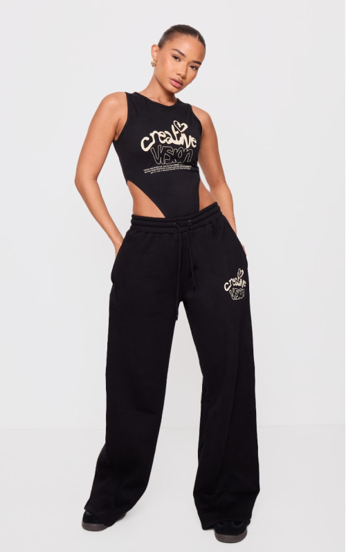 Маленькі чорні широкі штани для бігу з деталлю Маленькі чорні широкі штани для бігу з деталлю