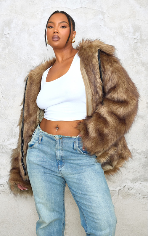 Плюс темно-коричневе пальто великого розміру зі штучного хутра Плюс темно-коричневе пальто великого розміру зі штучного хутра