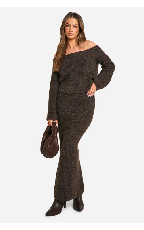 Трикотажний комплект оверсайз з джемпером і максі-спідницею