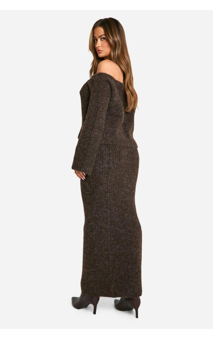 Трикотажний комплект оверсайз з джемпером і максі-спідницею