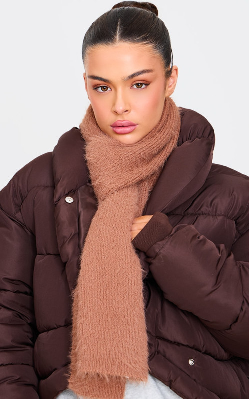 Шоколадний шарф із віями