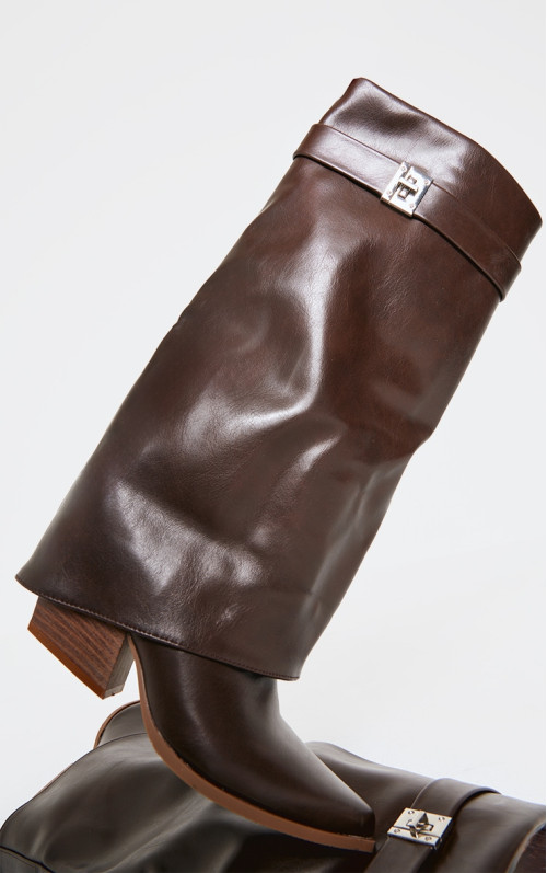 Коричневий поліуретановий чоботи на підборах із замочком і високими низькими підборами