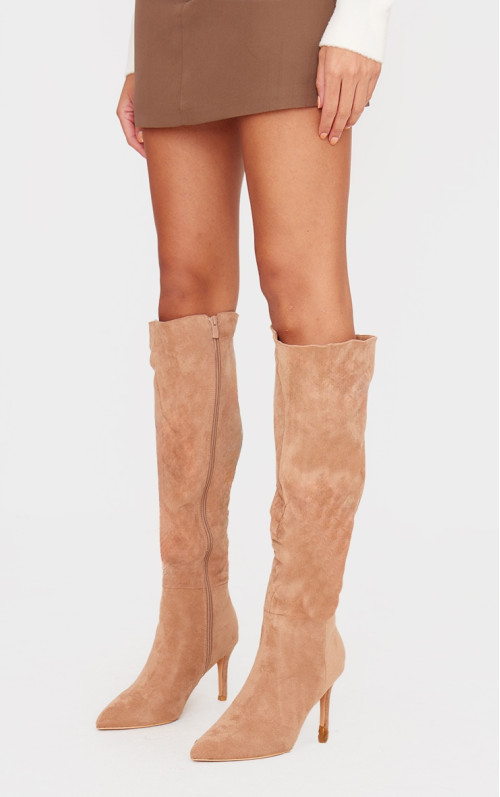 Високі чоботи на шпильці з рюшами та штучною замшею