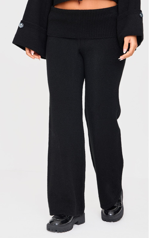 Маленькі чорні трикотажні штани-кльош