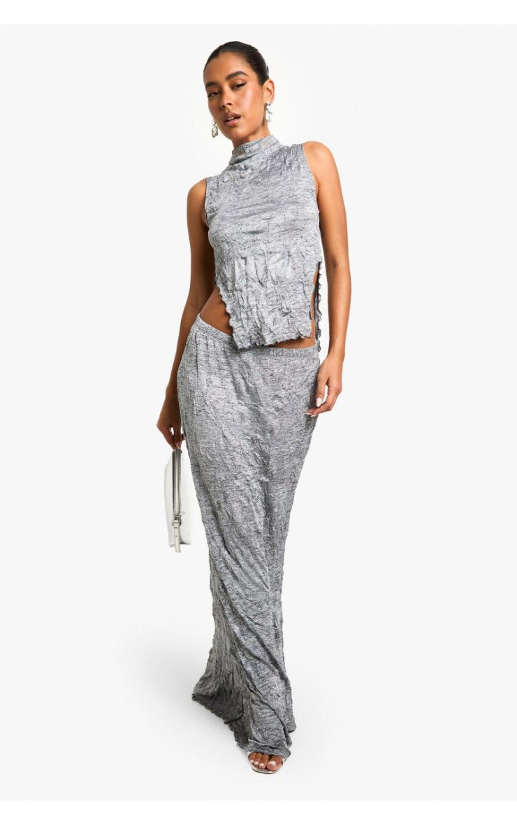 Спідниця середньої довжини з м'ястиками