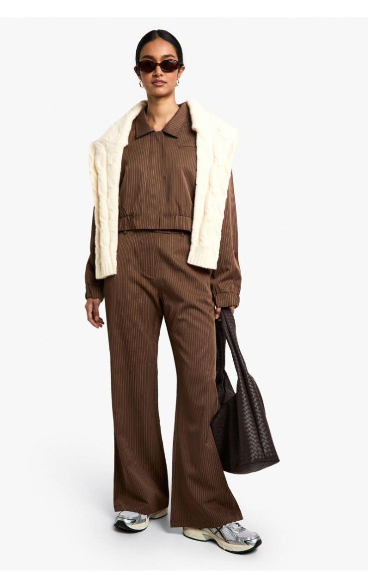 Pinstripe тонкий спалах з індивідуальним брюком