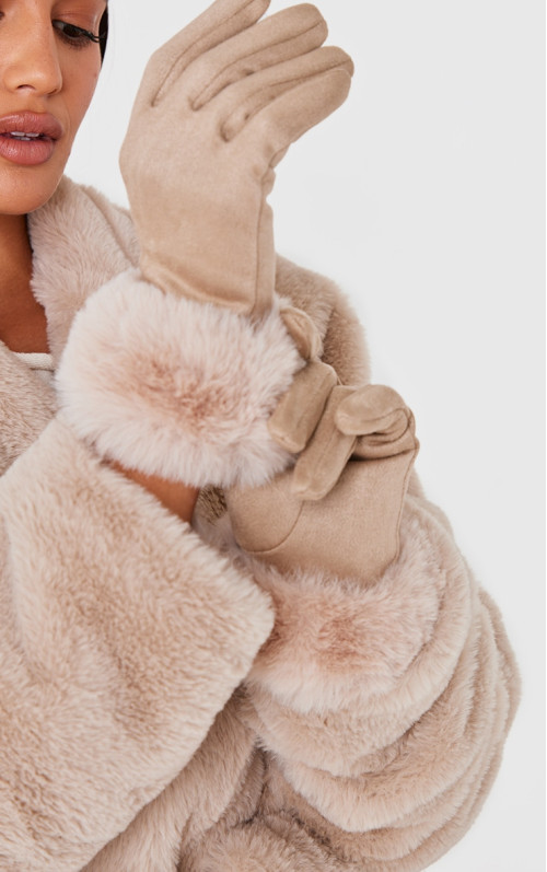 Кремові рукавички зі штучного хутра Кремові рукавички зі штучного хутра