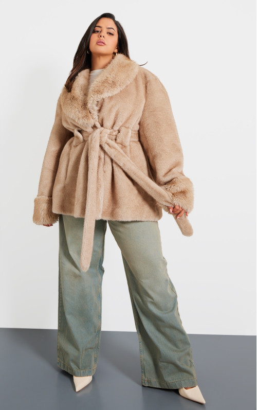 Плюшеве пальто зі штучного хутра Plus Mushroom Plus Плюшеве пальто зі штучного хутра Plus Mushroom Plus