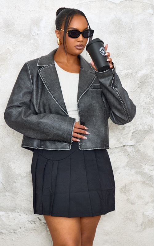 Плюс чорний укорочений піджак зі штучної шкіри Плюс чорний укорочений піджак зі штучної шкіри